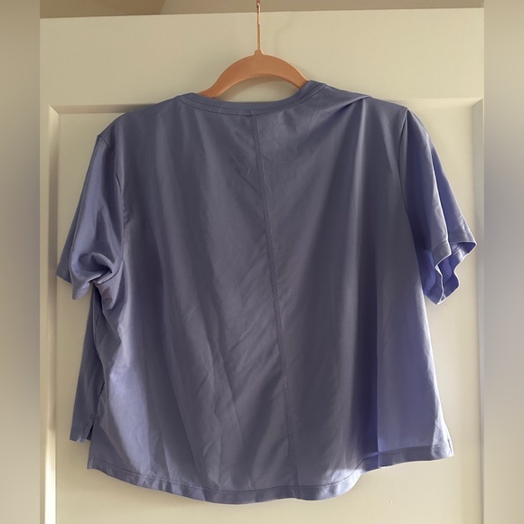 Nike Women's Lilac Crop Top - Picture 2 of 3